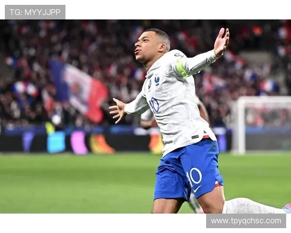 足球明星加盟球队后亲自驾车到训练场引发球迷热议 足球明星加盟球队后亲自驾车到训练场引发球迷热议