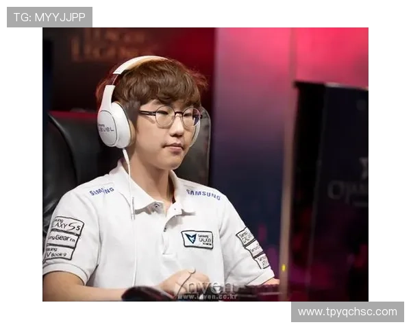 足球巨星挑战电竞世界玩转英雄联盟的精彩对决 足球巨星挑战电竞世界玩转英雄联盟的精彩对决